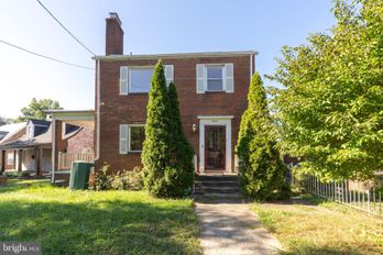 Single Family Residence at 2428 SOUTH DAKOTA AVENUE NE