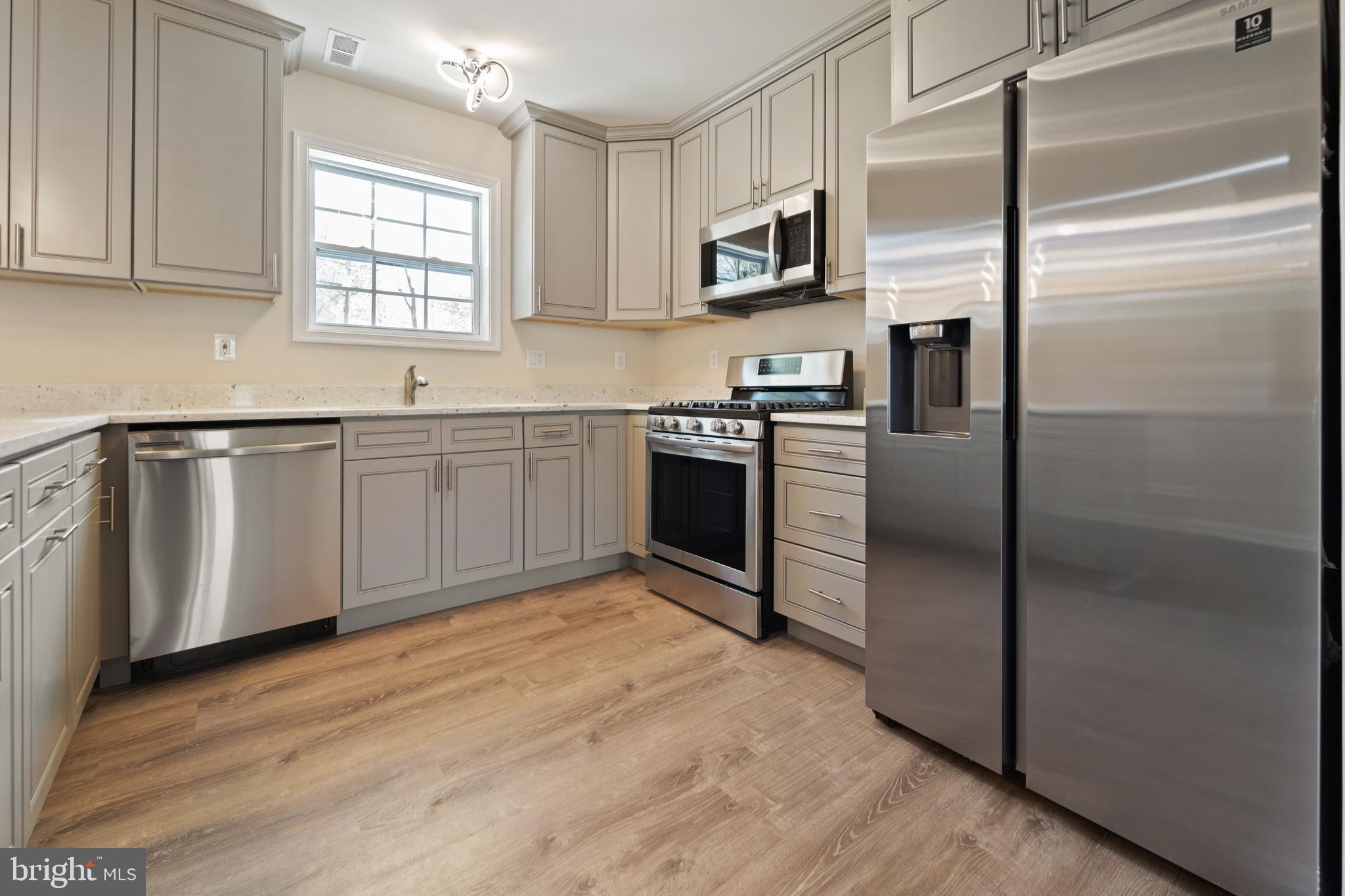 MANASSAS PARK - Residential