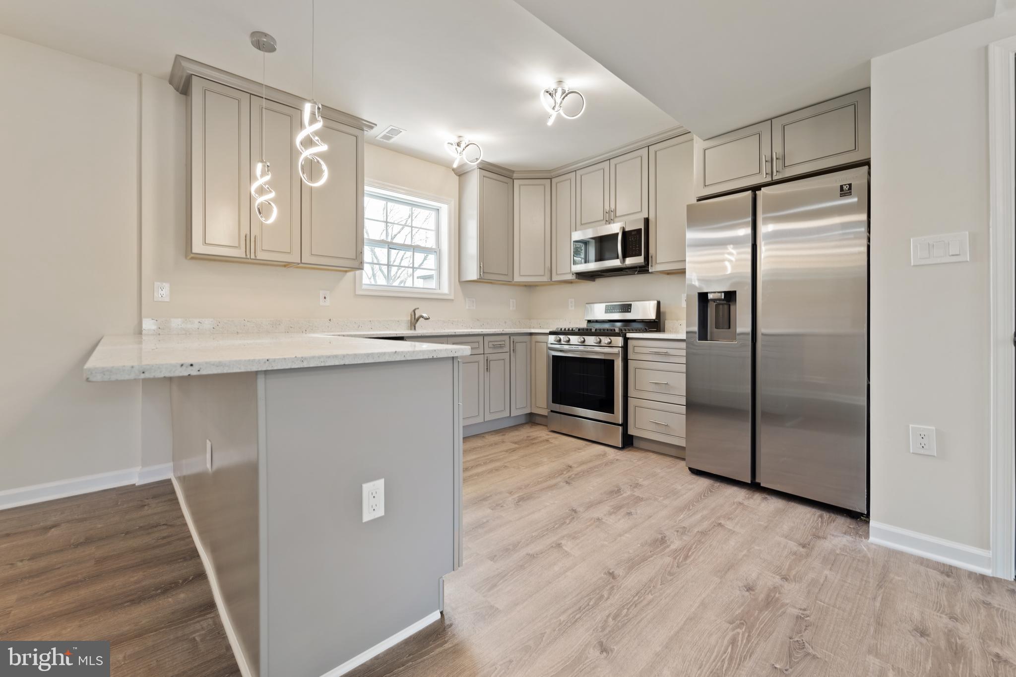 MANASSAS PARK - Residential