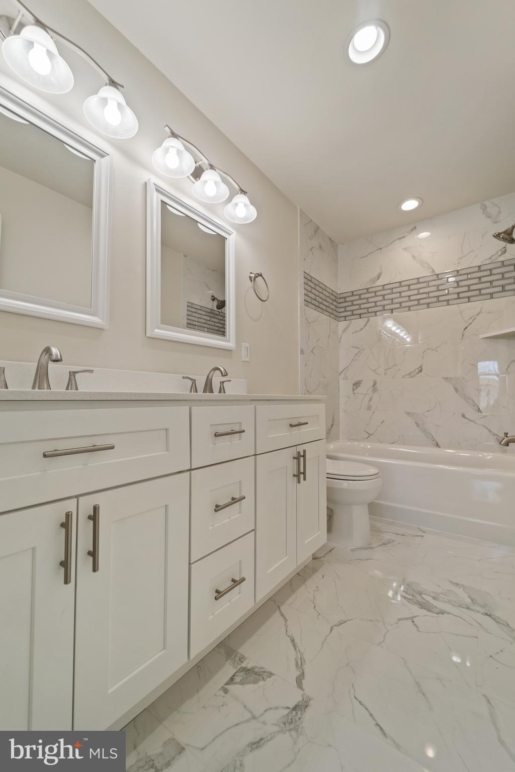 MANASSAS PARK - Residential