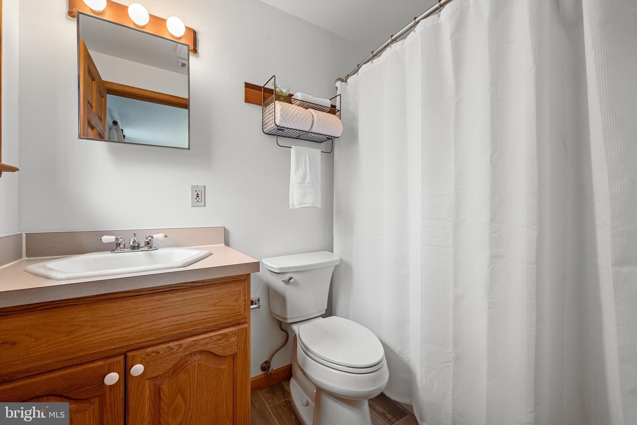 CAREFREE ACRES - Residential