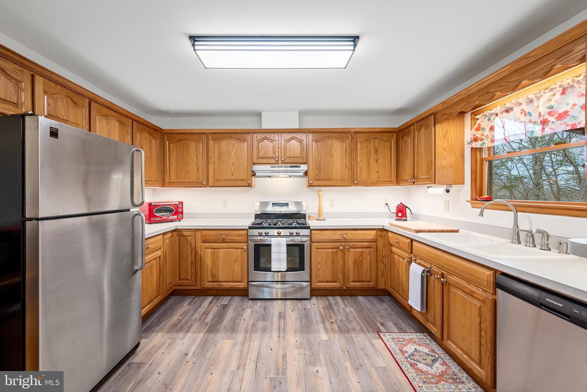 CAREFREE ACRES - Residential