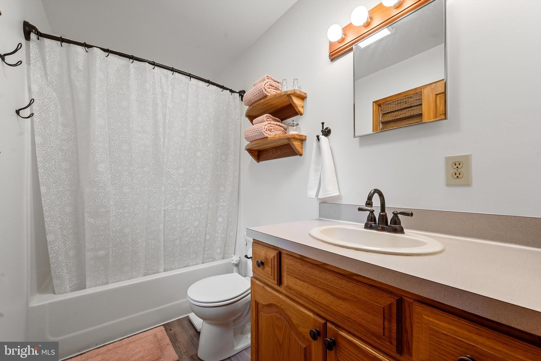 CAREFREE ACRES - Residential