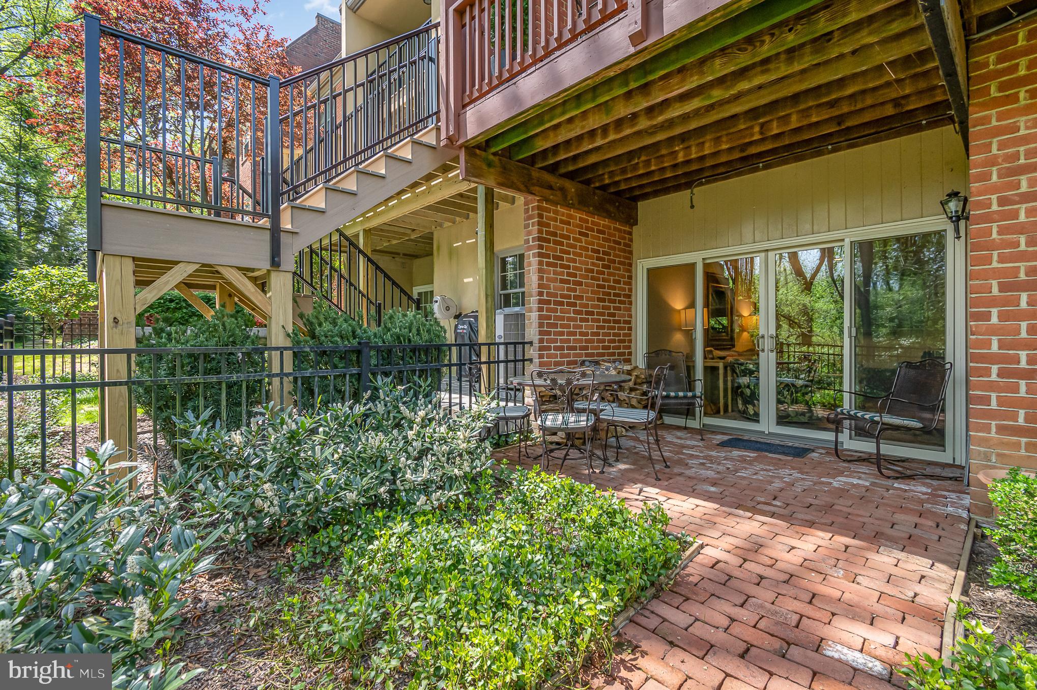 THORNTON WOOD - Residential