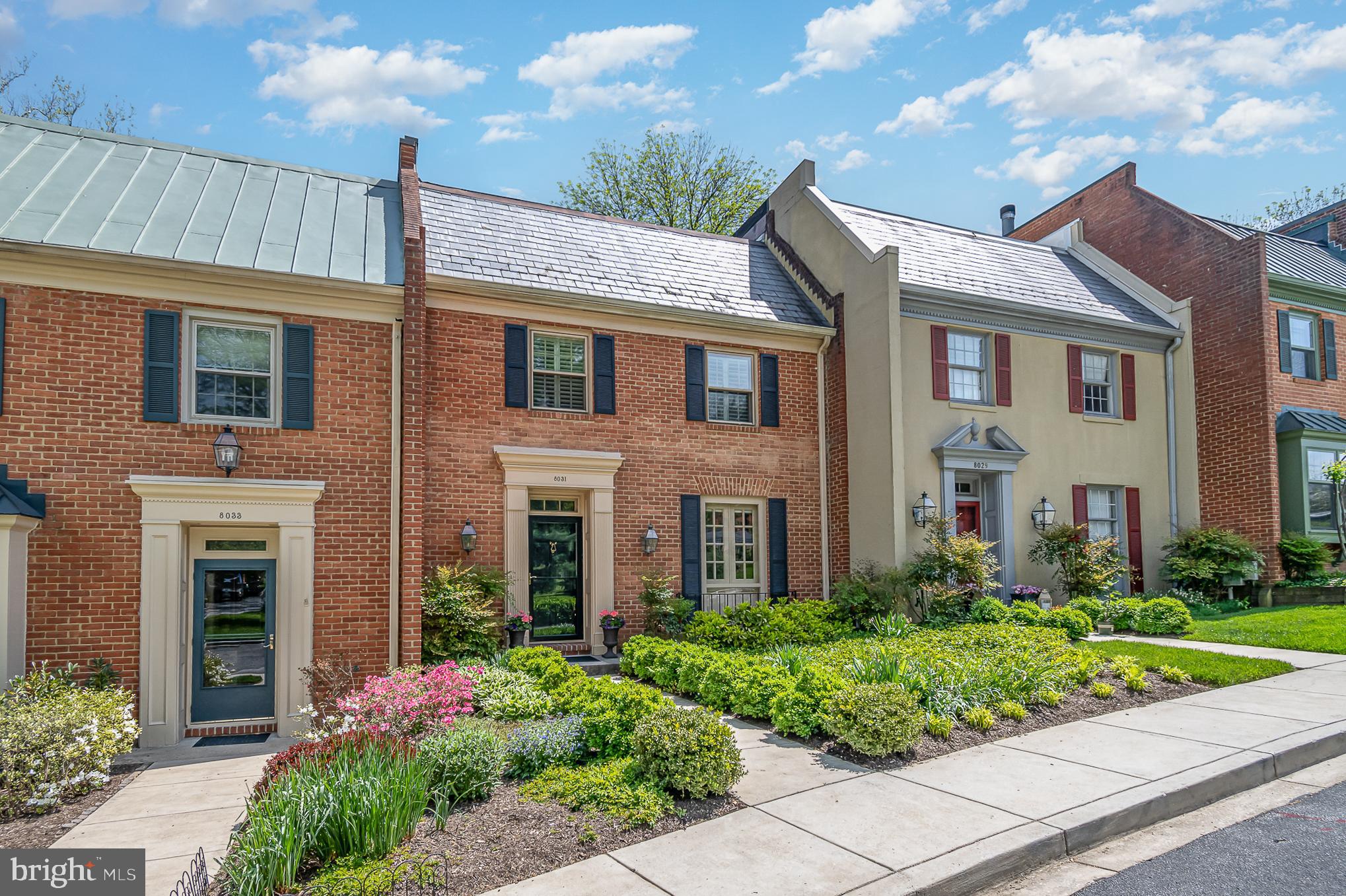 THORNTON WOOD - Residential