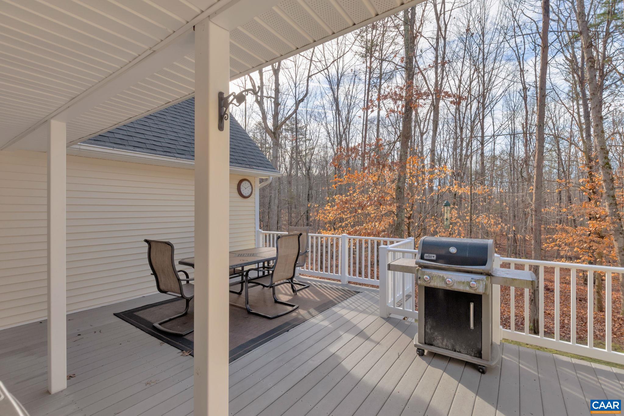 WOUNDED KNEE - Residential