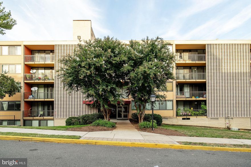 Spacious and updated 1 bedroom, 1 bathroom unit located at the West End Condos in Alexandria. Open floor plan between the living room, dining room, and kitchen with full glass windows and sliding door bringing in lots of natural light! Enjoy your private balcony overlooking trees. New Furnace and updates throughout. Low condo fee includes Gas, Water, parking. Landmark will soon be Inova Healthplex and Van Dorn metro is less than a couple miles away. This development is inside the beltway just off I-395/I-495/I-95. It's has access to two outdoor swimming pools, two grilling areas, two sand volleyball courts, four tennis courts, 24 HR gym, business center with computer and WIFI access, club house with theater room, on site convenience store and Kinda-care, Wiggly Field dog park, and last but not least, the complimentary shuttle to Van Dorn Metro station on weekdays in both the morning and evening. Don't miss this oppportunity!