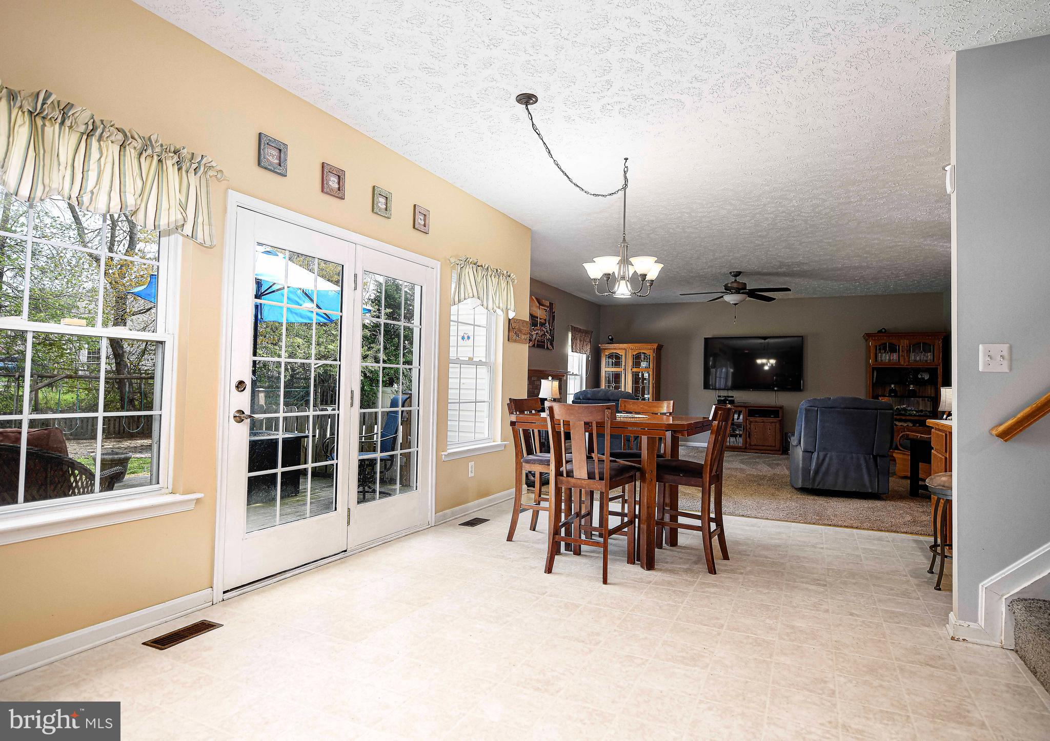 TUCHAHOE FARMS - Residential