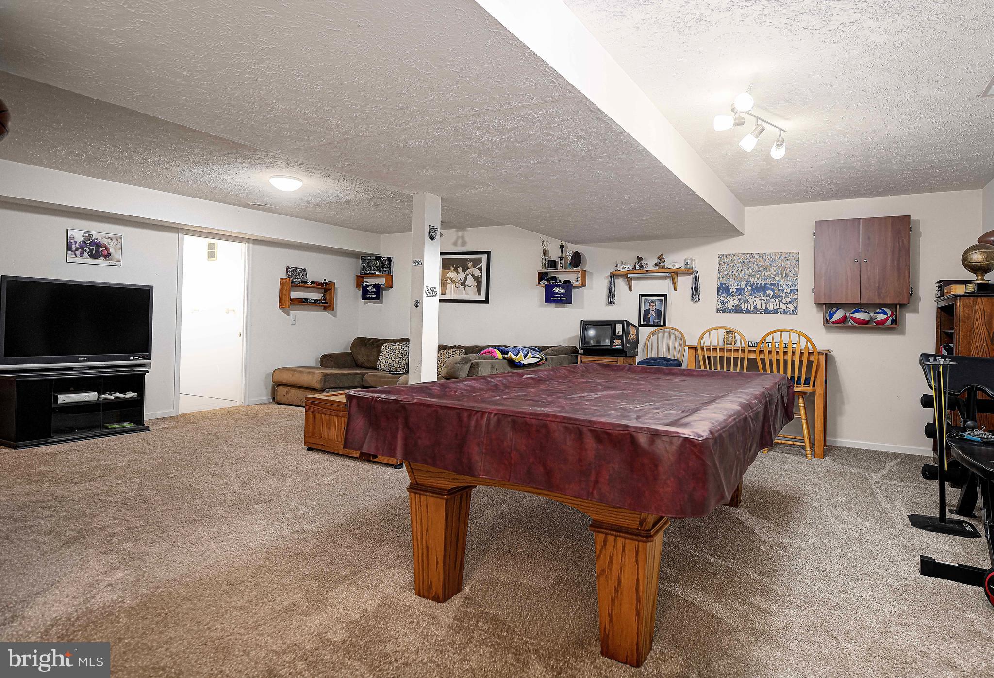 TUCHAHOE FARMS - Residential