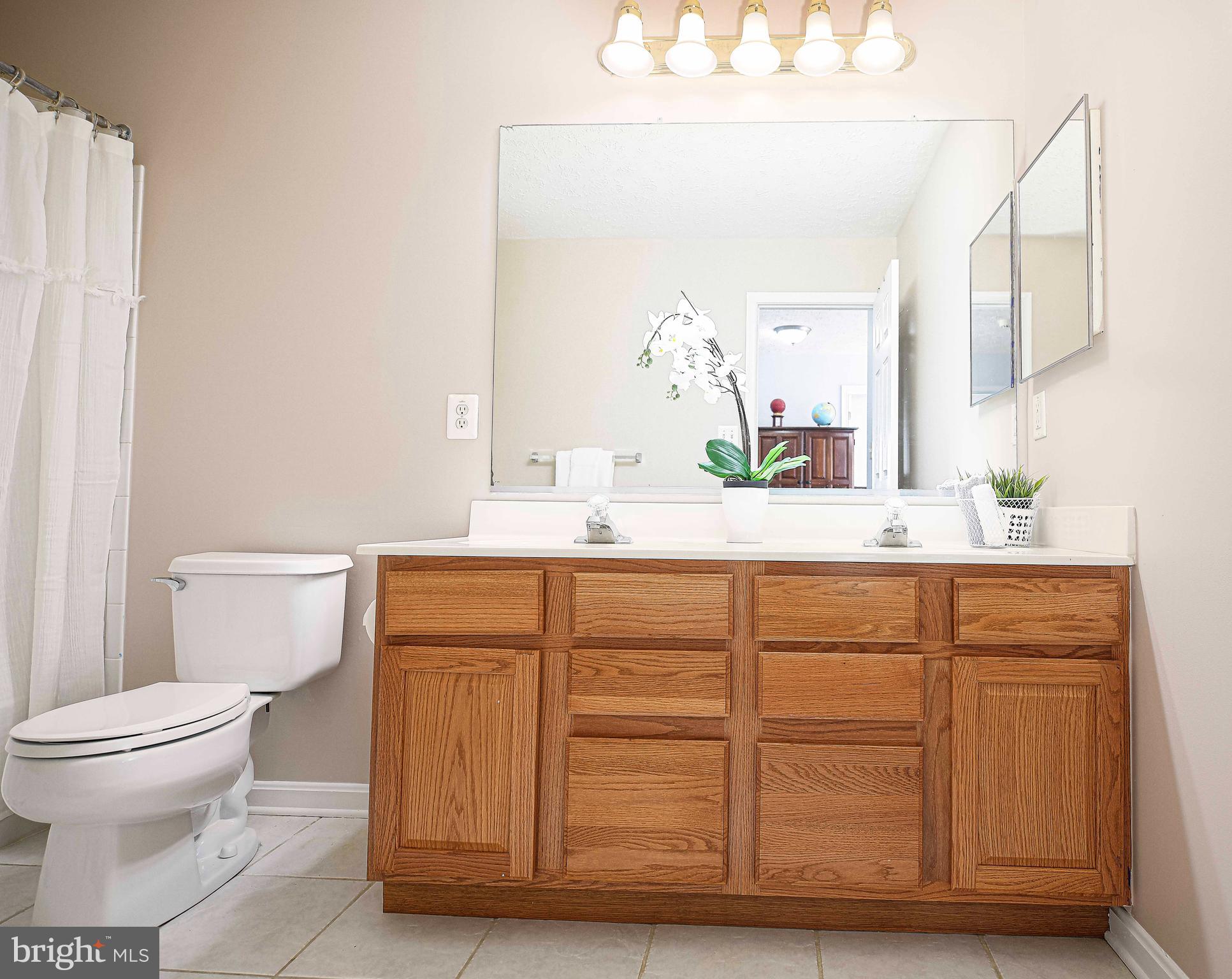 TUCHAHOE FARMS - Residential