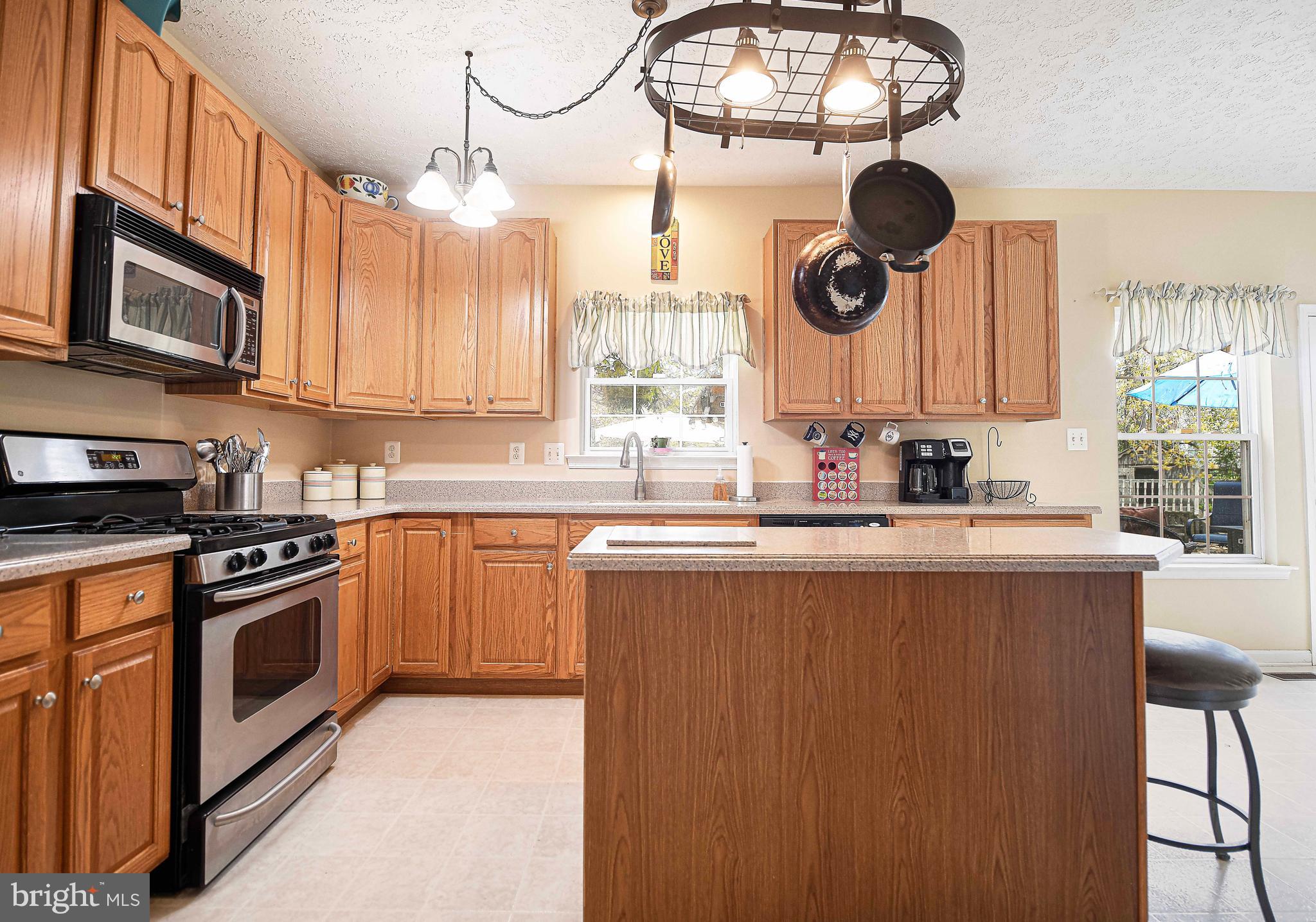 TUCHAHOE FARMS - Residential