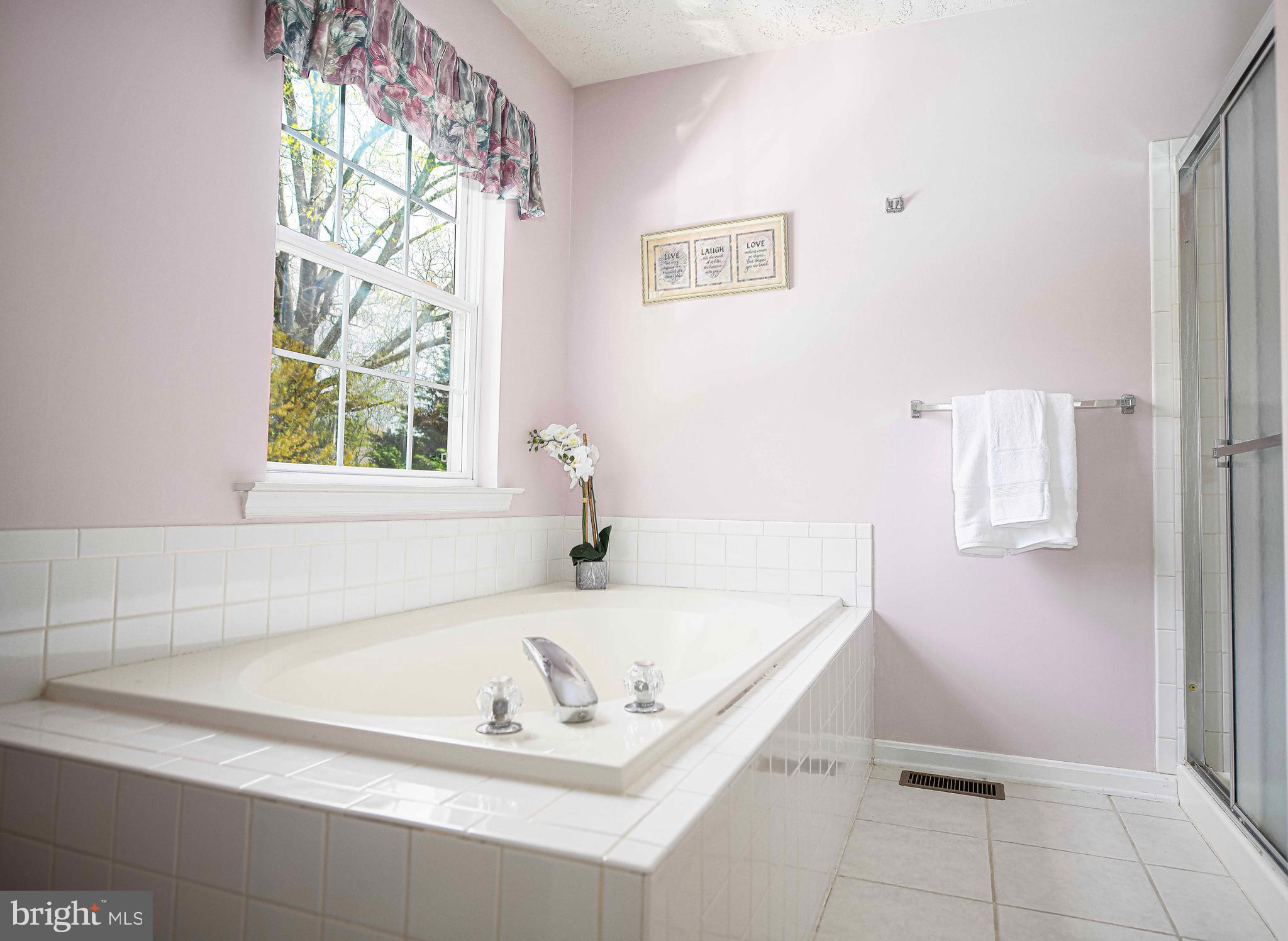 TUCHAHOE FARMS - Residential