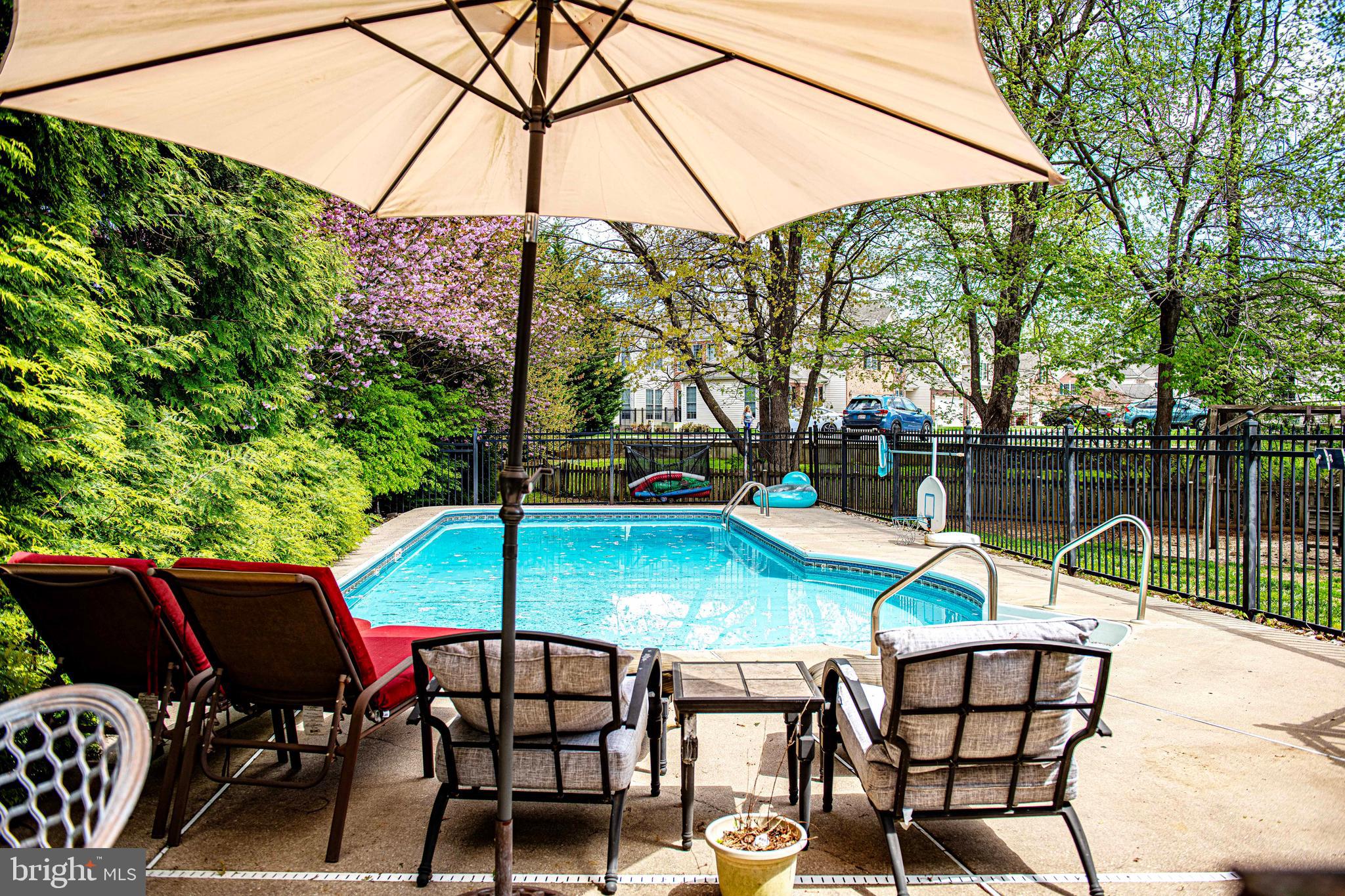 TUCHAHOE FARMS - Residential