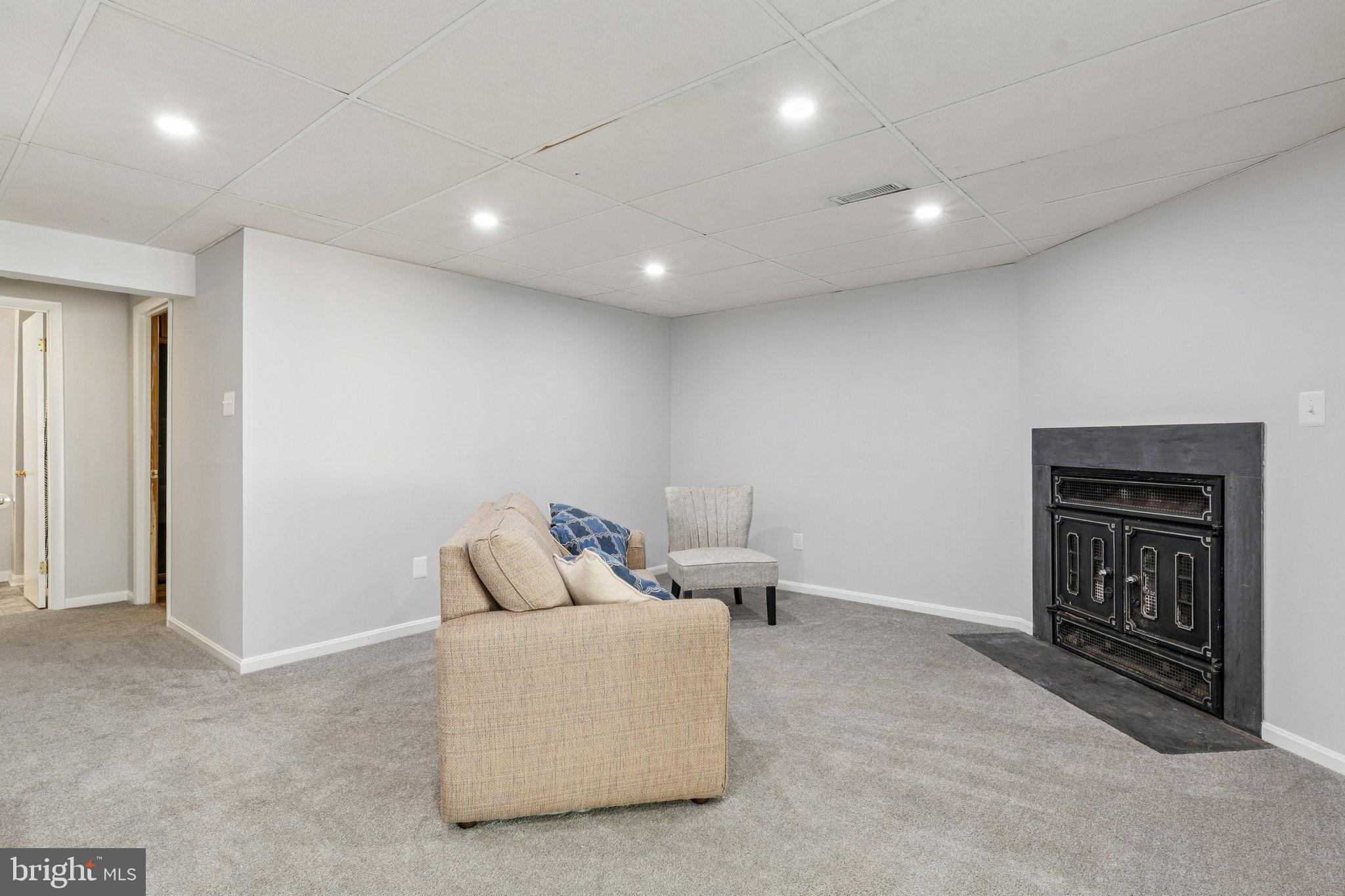 ULMSTEAD GARDENS - Residential