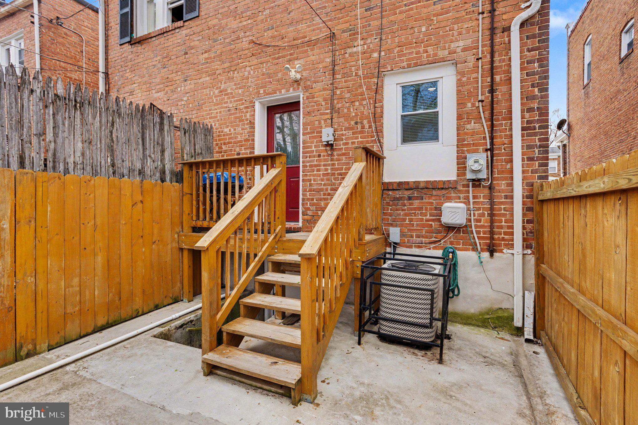 WALTHERSON - Residential