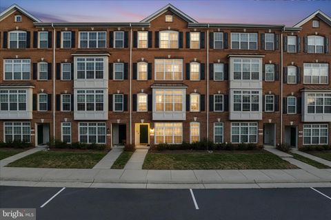 22768 FERNCREST TERRACE BRAMBLETON VA 20148