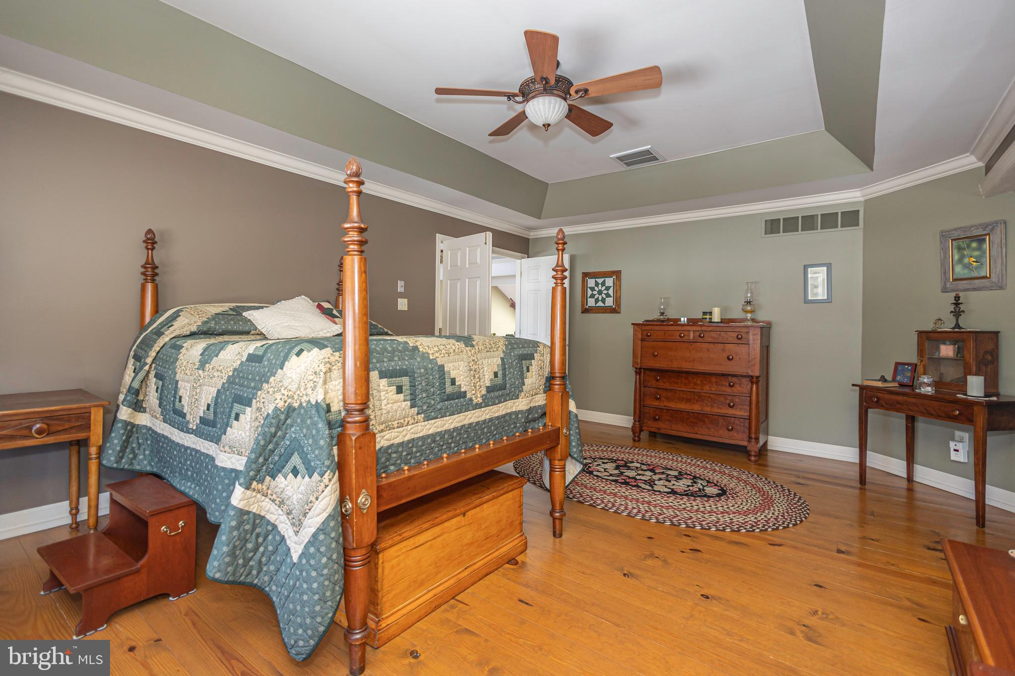 RIVERGATE - Residential