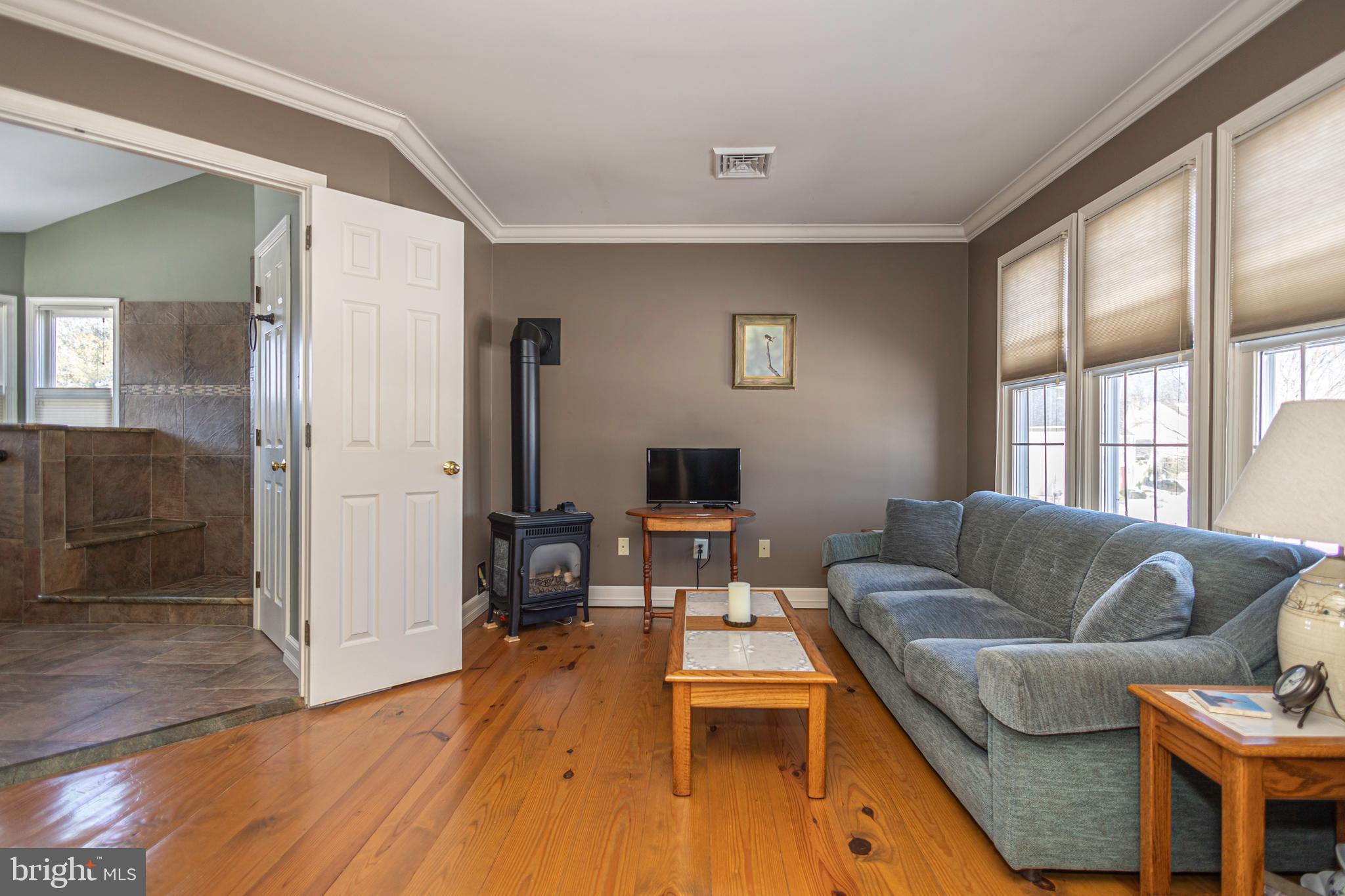 RIVERGATE - Residential