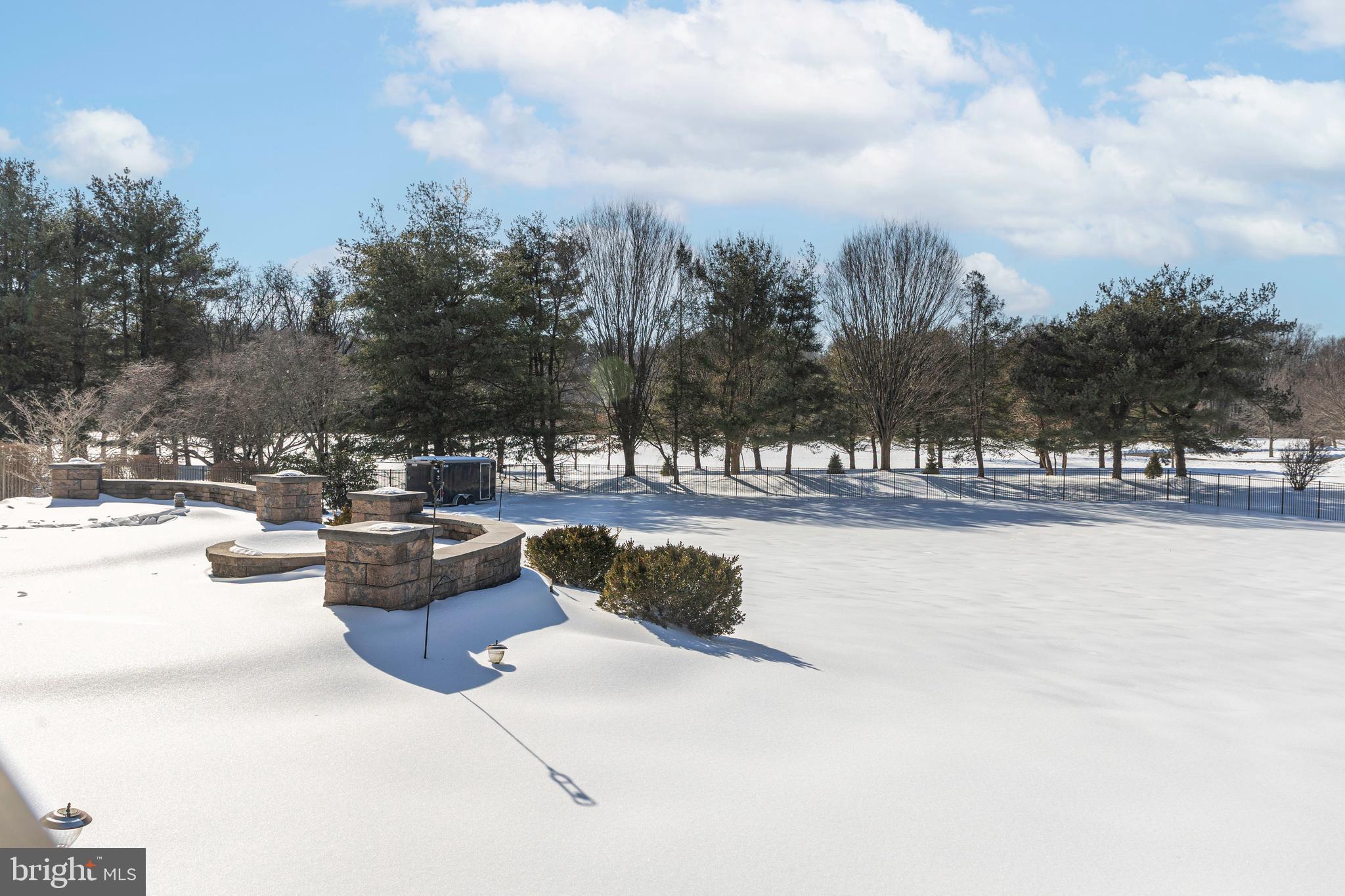 RIVERGATE - Residential