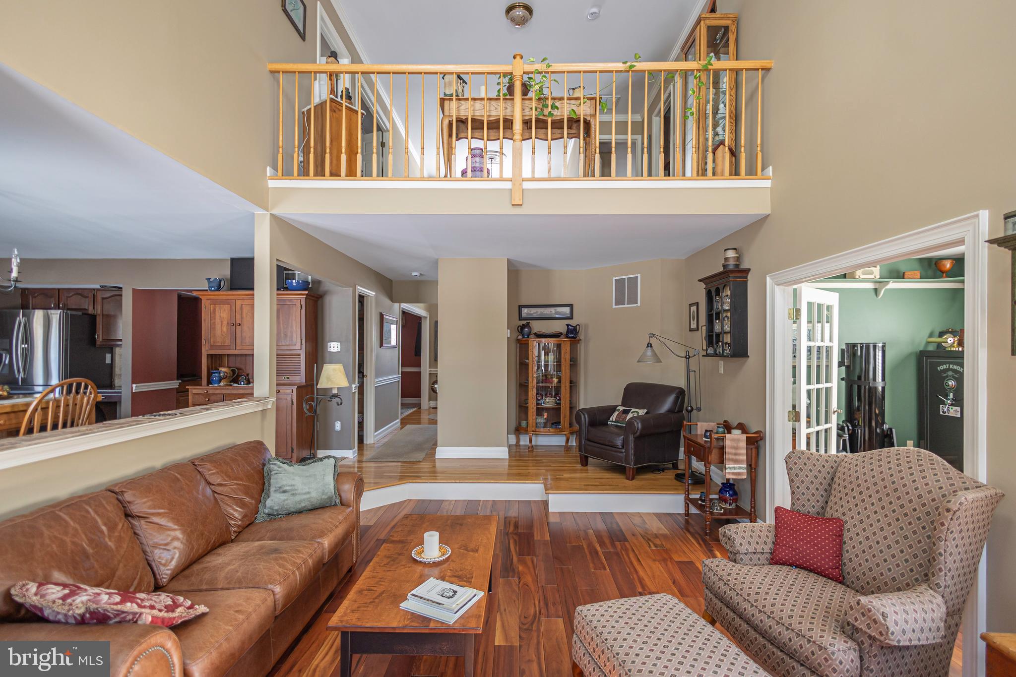 RIVERGATE - Residential