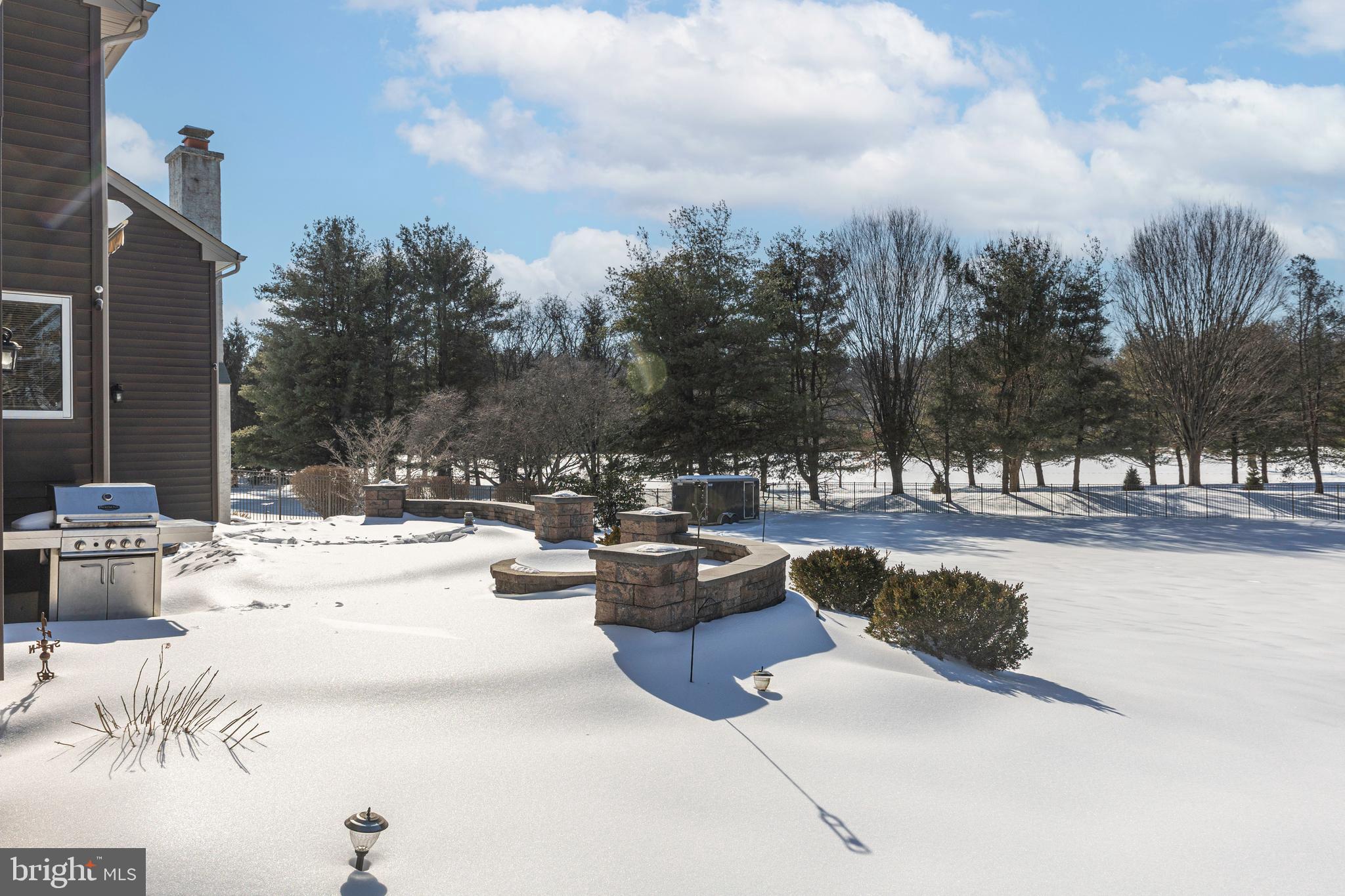 RIVERGATE - Residential