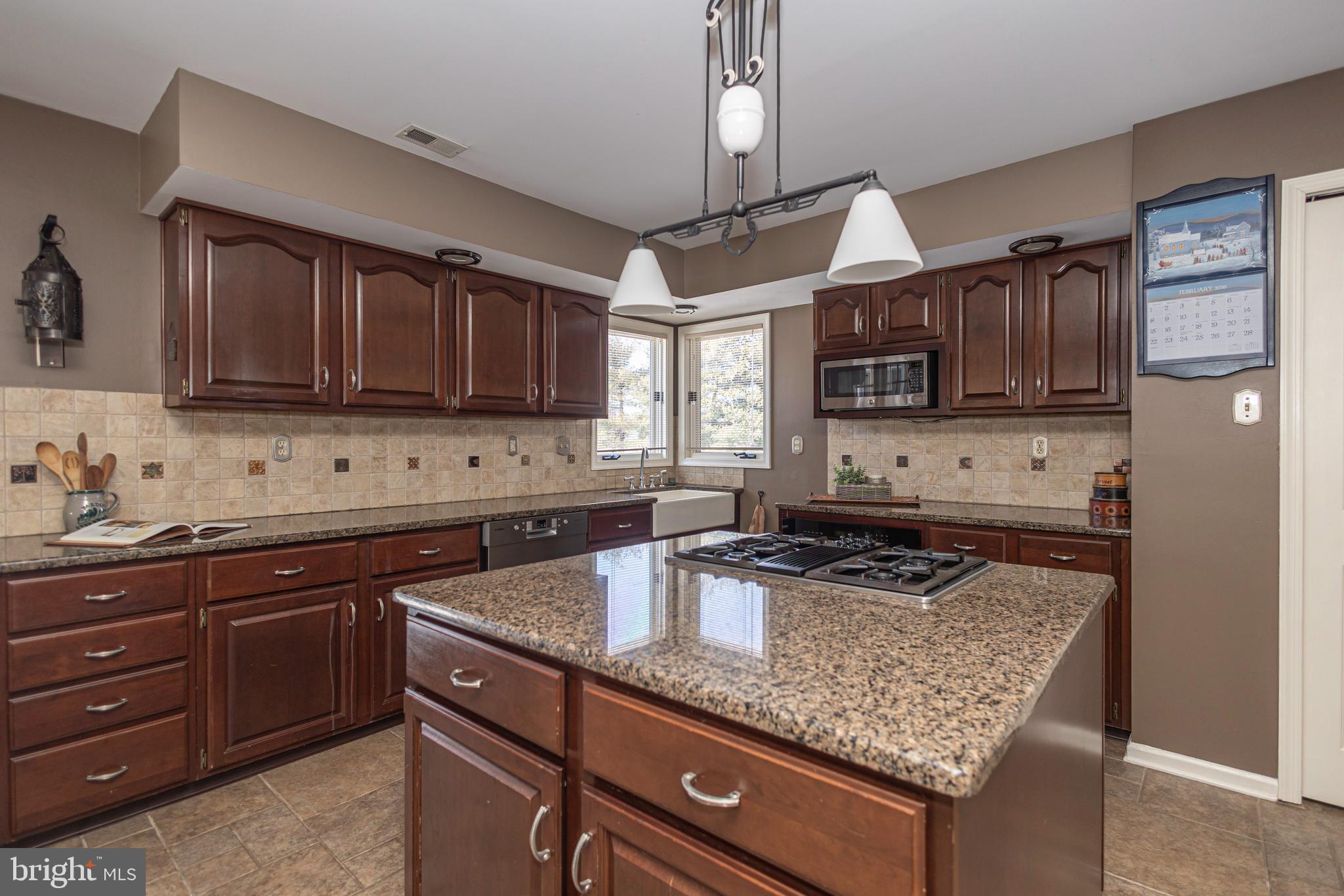 RIVERGATE - Residential