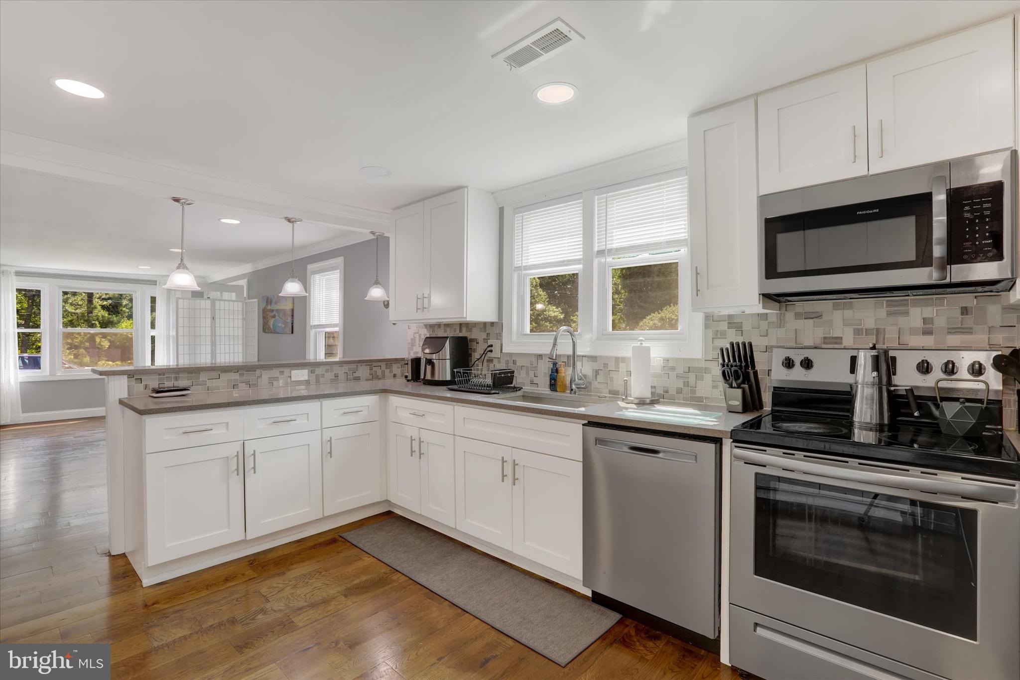 331 N LAFAYETTE AVENUE