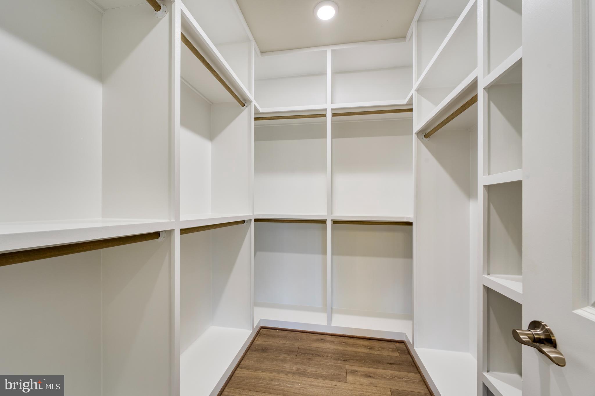 TALISMAN COURT - Residential