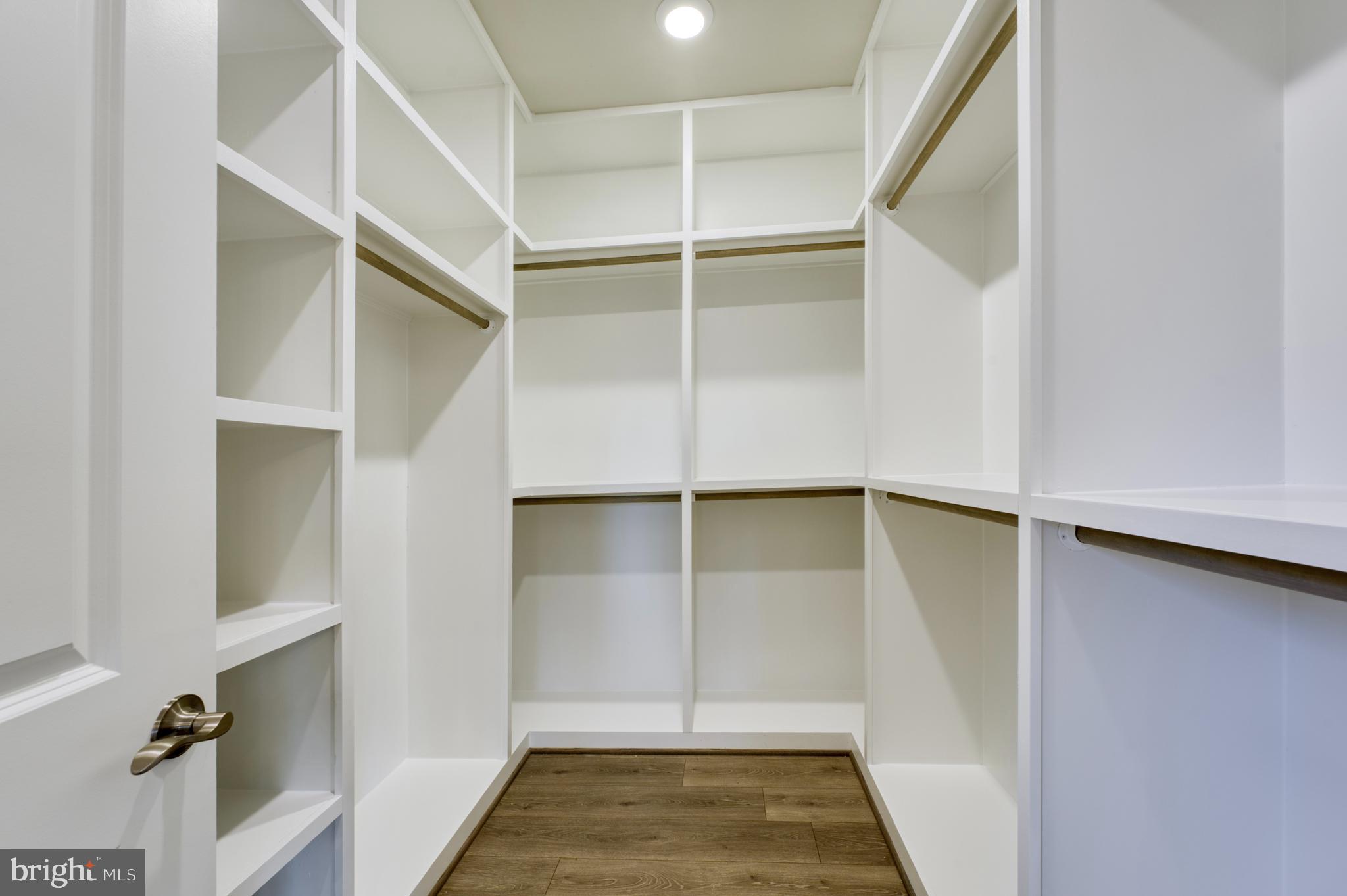 TALISMAN COURT - Residential