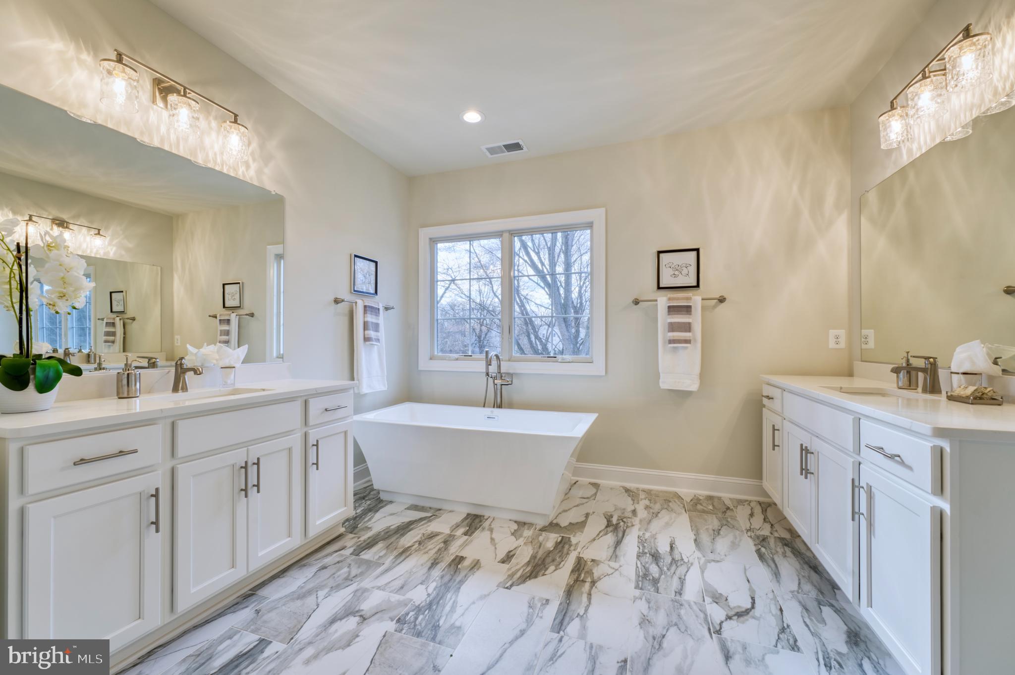 TALISMAN COURT - Residential