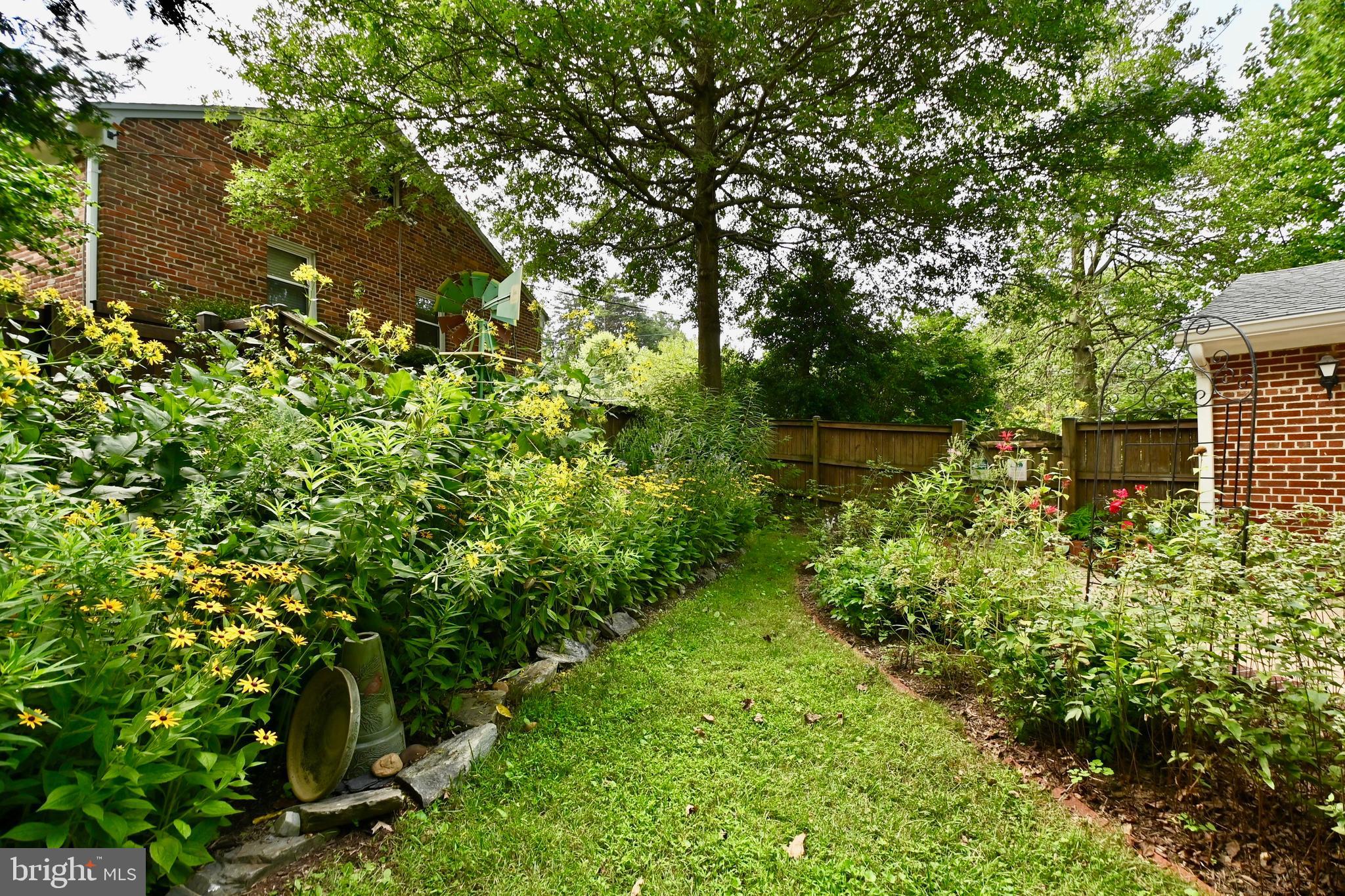 BROADMONT - Residential