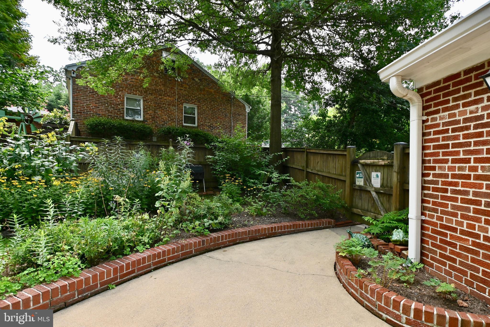 BROADMONT - Residential