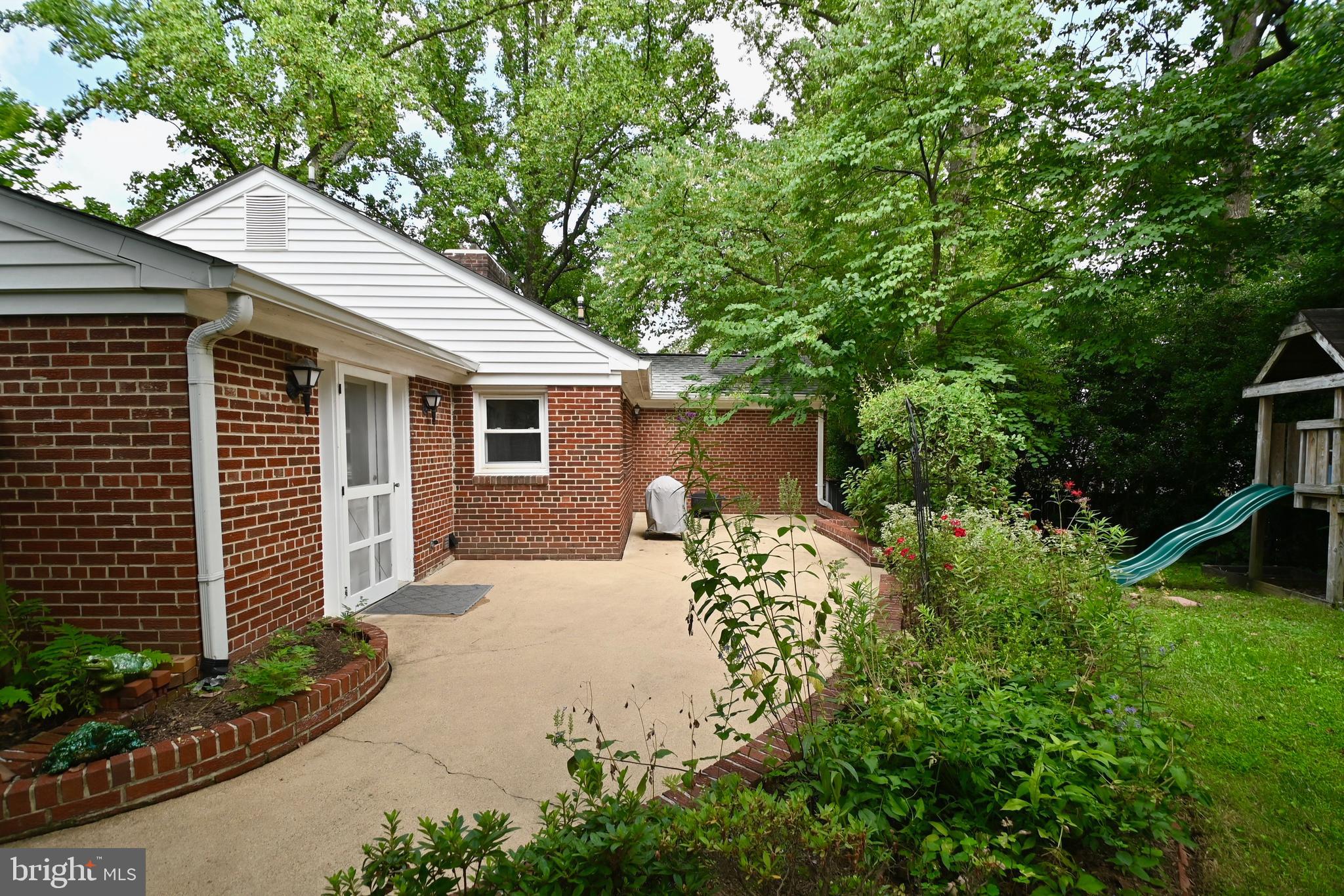 BROADMONT - Residential