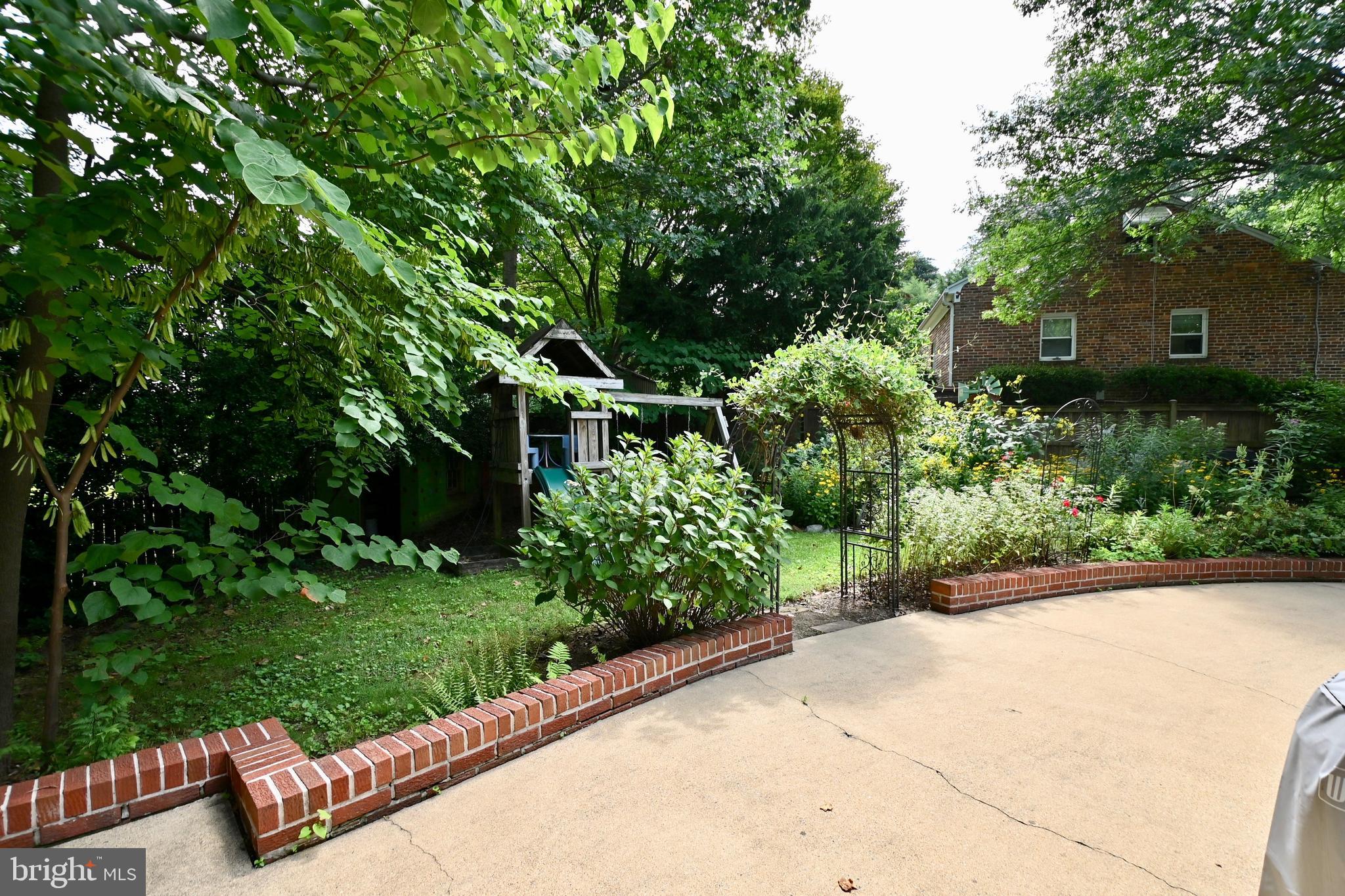 BROADMONT - Residential