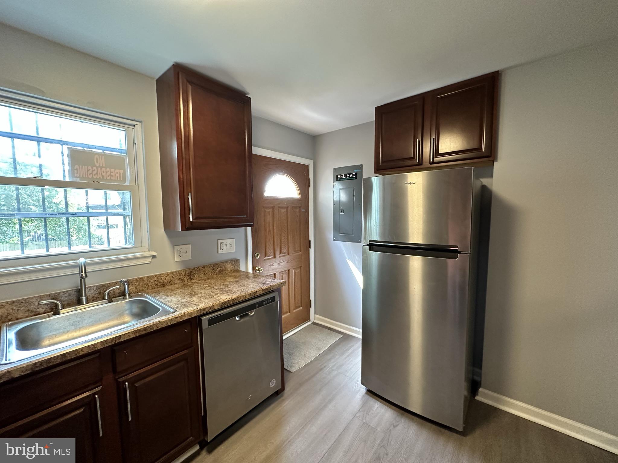 CAMDEN CROSSING - Residential