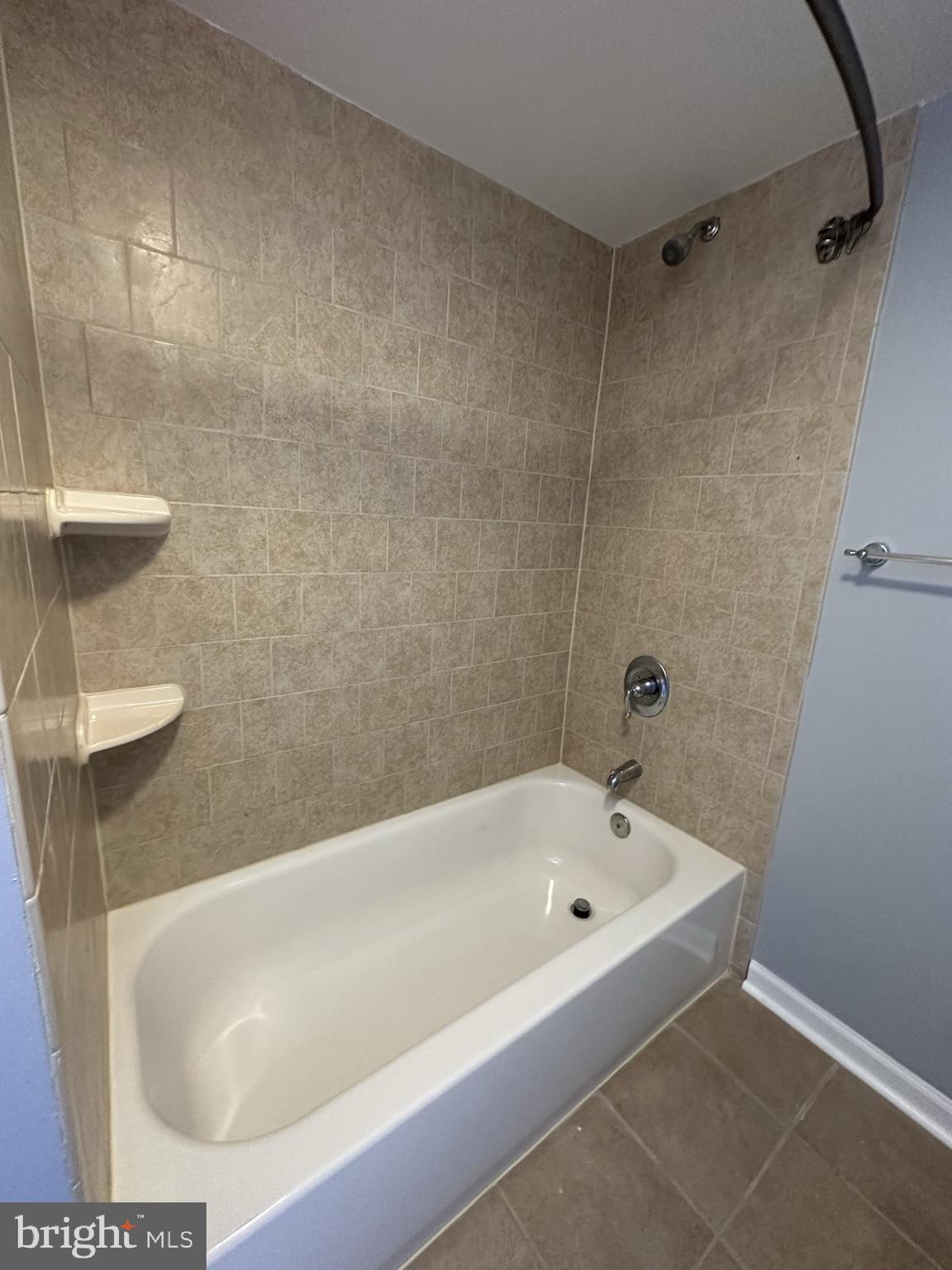 CAMDEN CROSSING - Residential