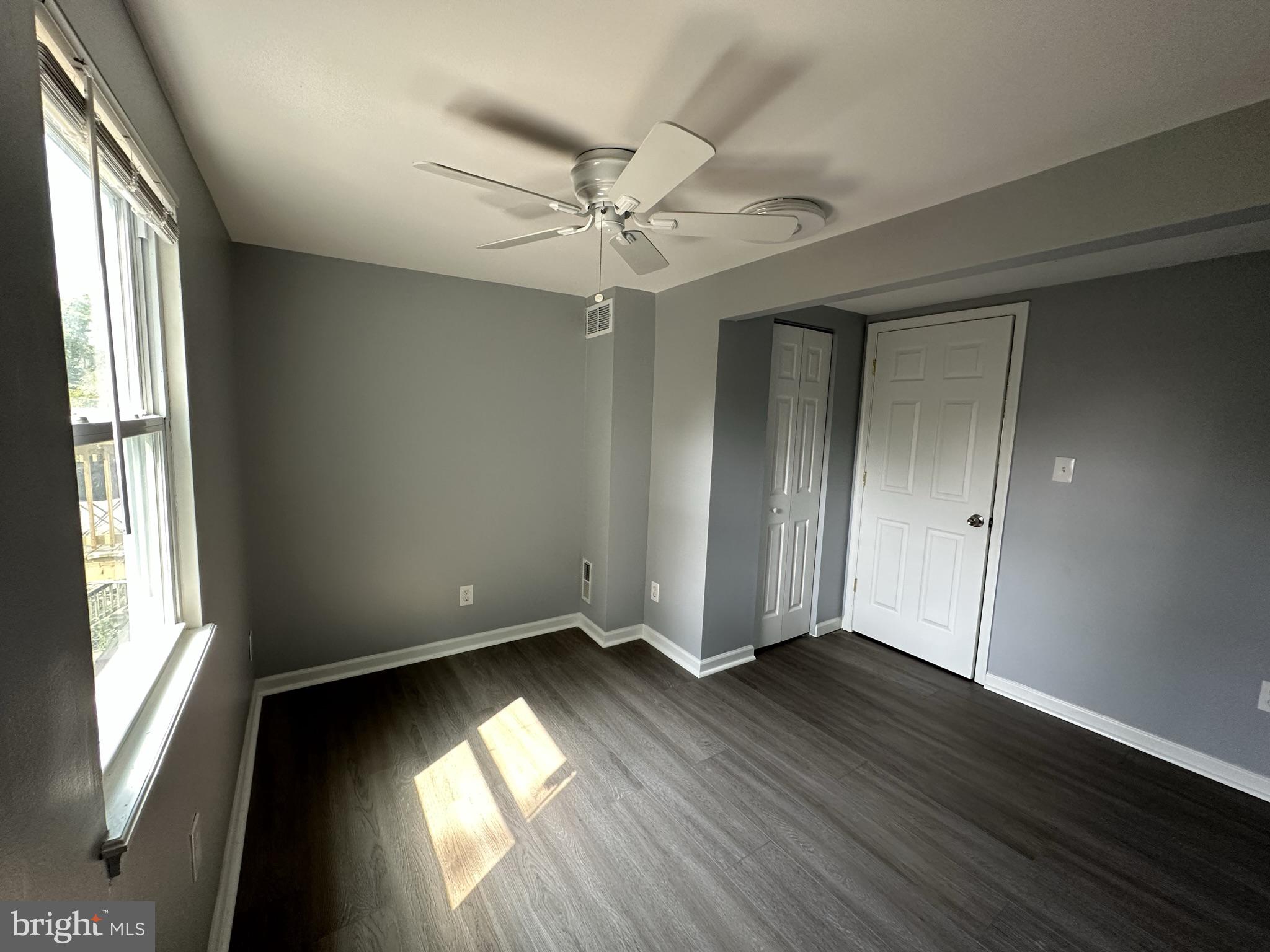 CAMDEN CROSSING - Residential