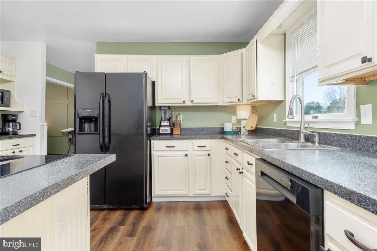 SWAN DALE FARMS - Residential