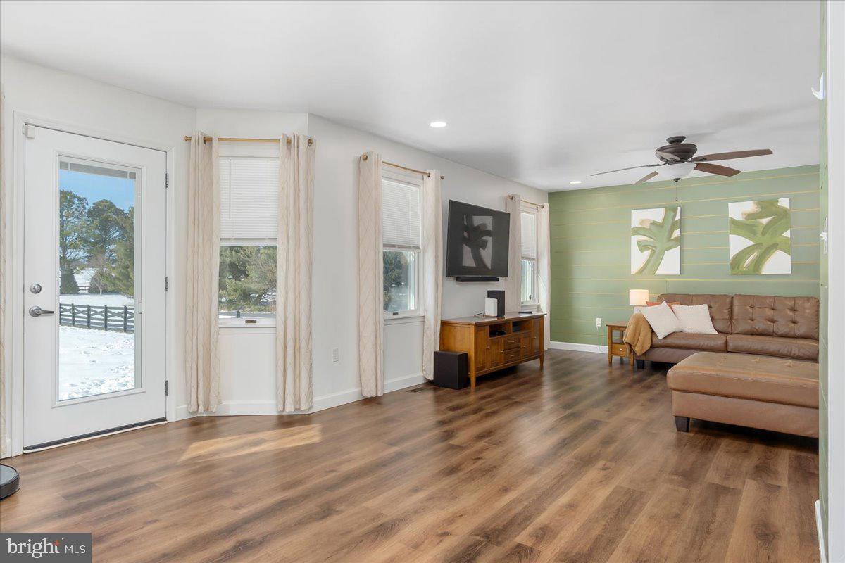 SWAN DALE FARMS - Residential