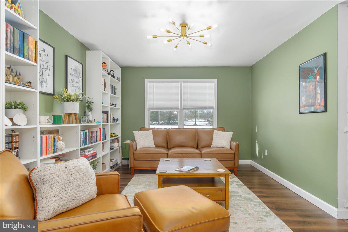 SWAN DALE FARMS - Residential