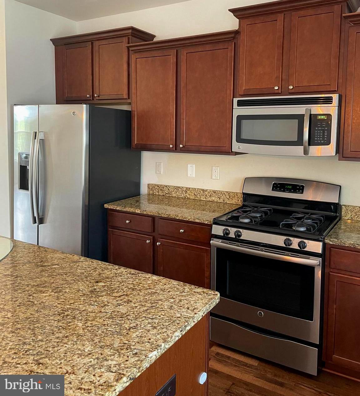 GLENEAGLES SOUTH - Residential Lease