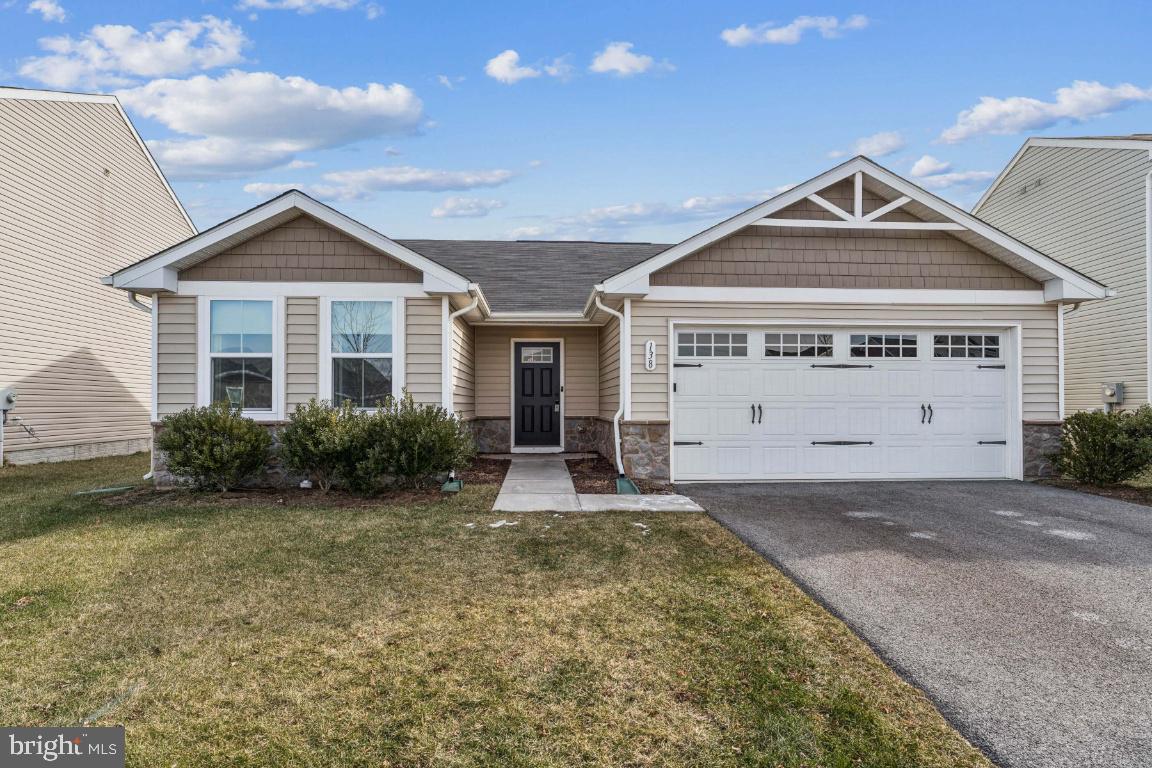 MEADE'S CROSSING - Residential