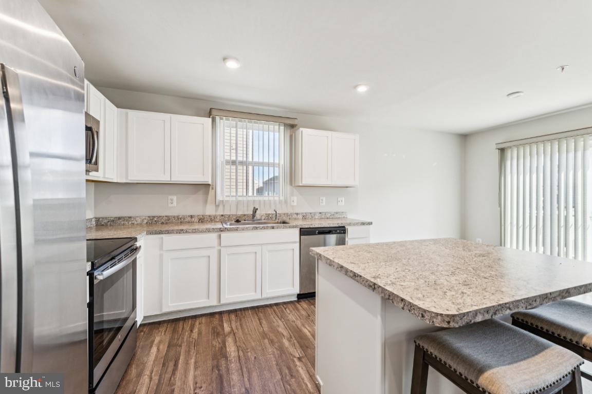 MEADE'S CROSSING - Residential