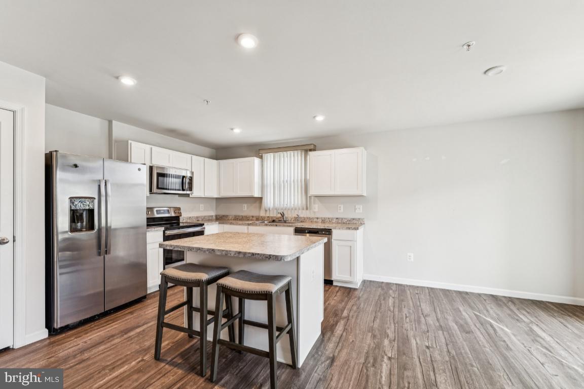 MEADE'S CROSSING - Residential