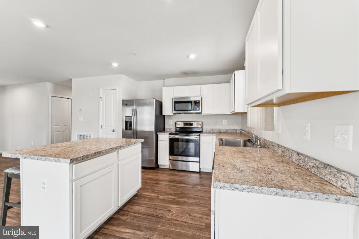 MEADE'S CROSSING - Residential