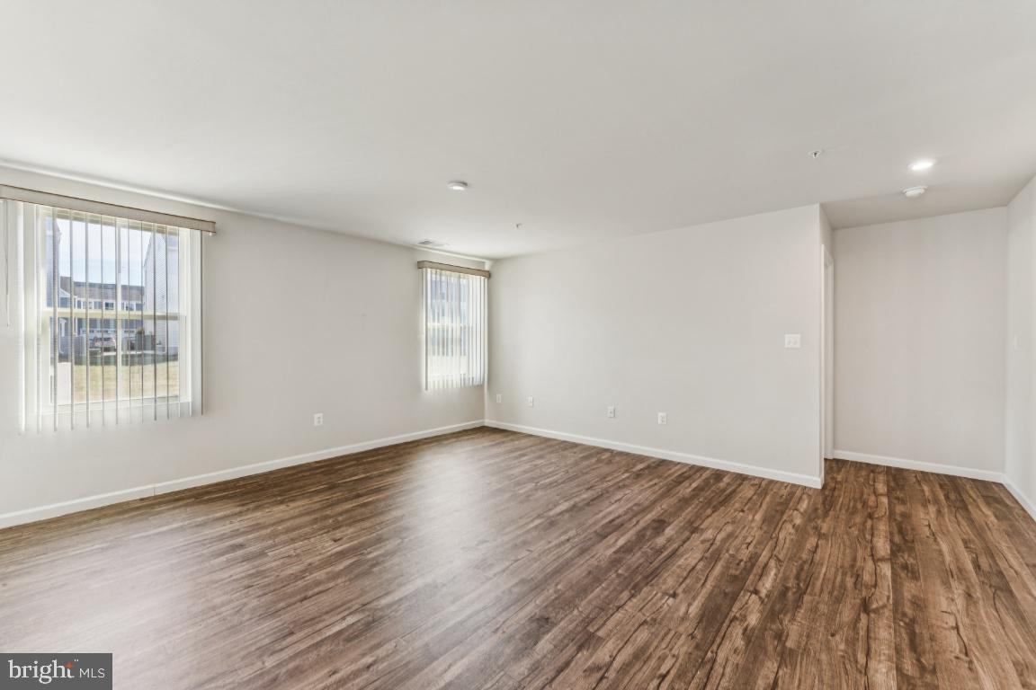 MEADE'S CROSSING - Residential