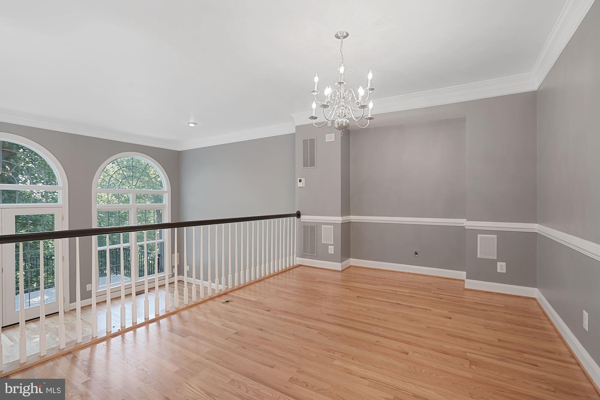 PALISADES PARK - Residential