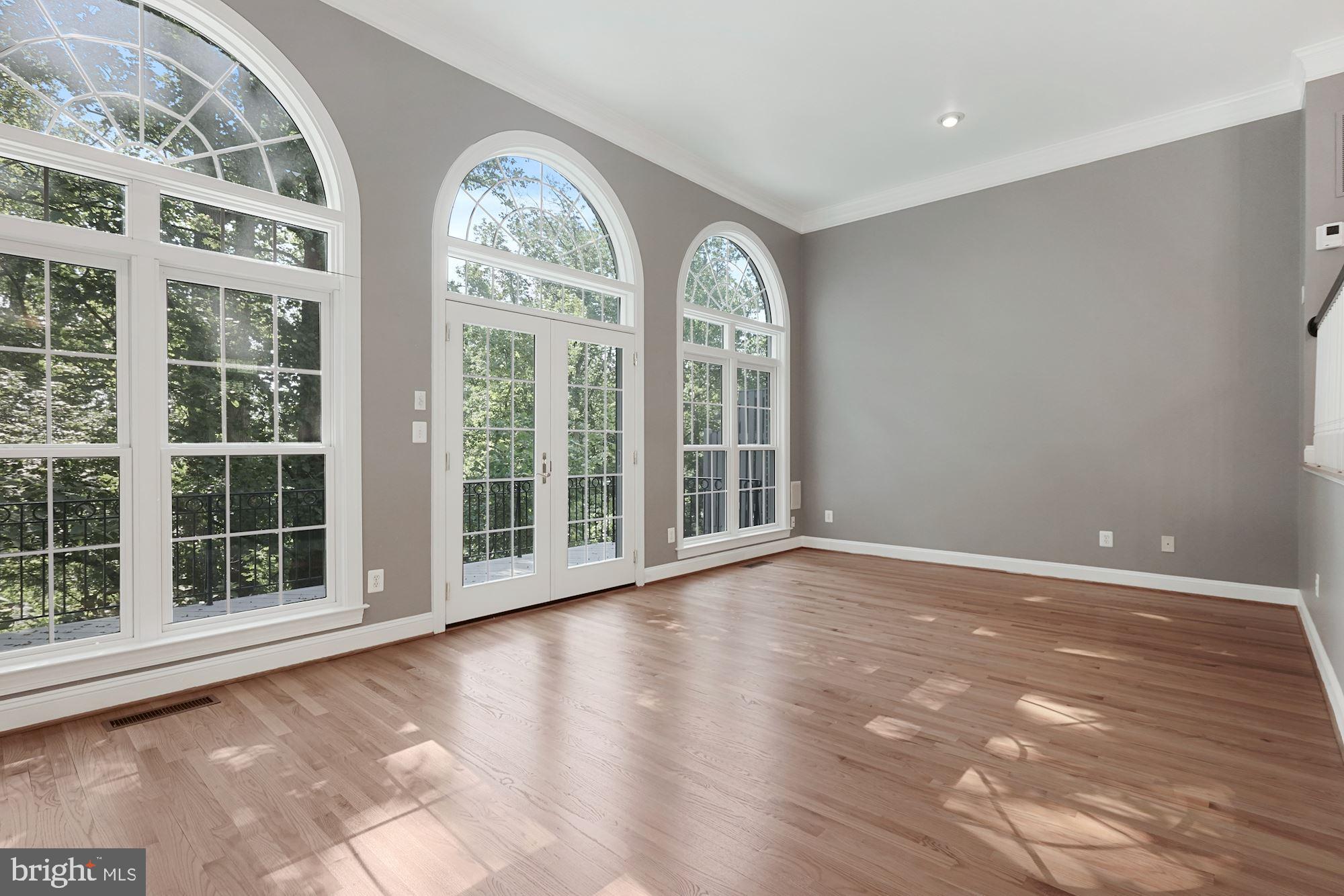 PALISADES PARK - Residential