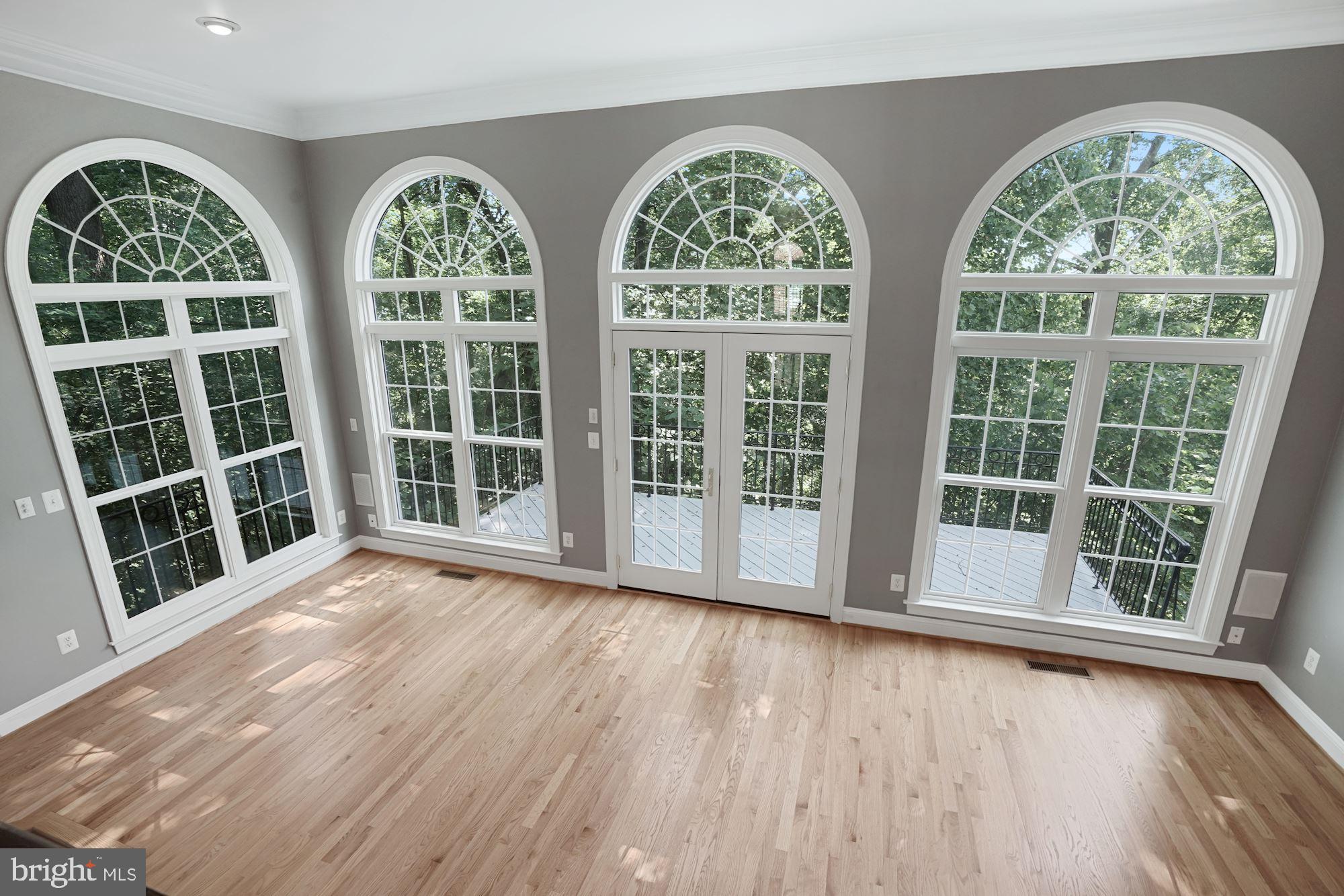 PALISADES PARK - Residential