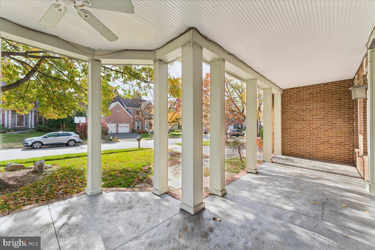 13222 STABLE BROOK WAY